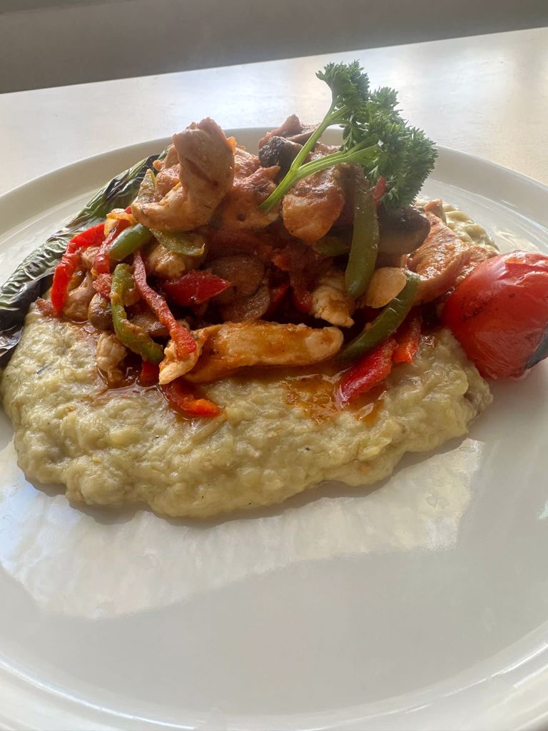 BEĞENDİ YATAĞINDA TAVUK KEBAP