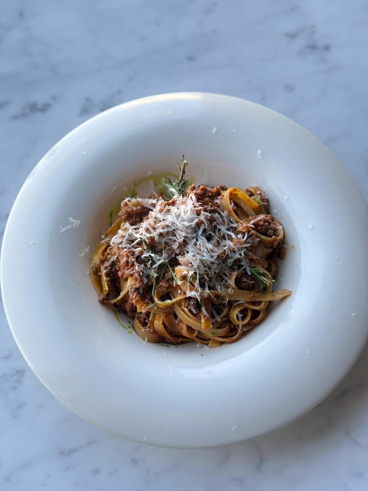 FETTUCCİNE ALLA BOLOGNESE