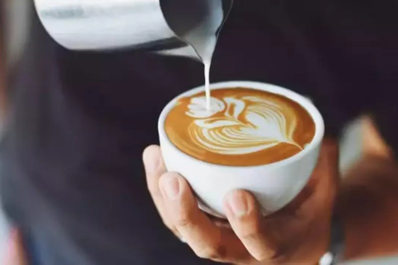 SÜTLÜ NESCAFE