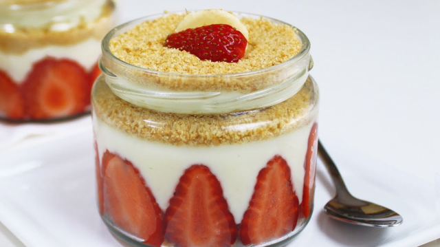 MAGNOLYA ÇİLEKLİ CUP