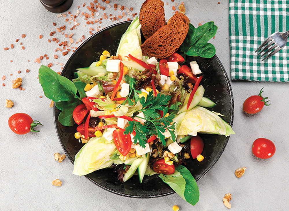 Peynirli Akdeniz Salata