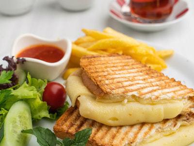 Çift Kaşarlı Tost 