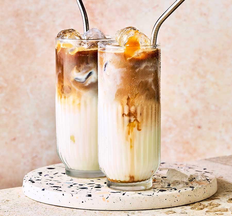 Ice caramel macchiato