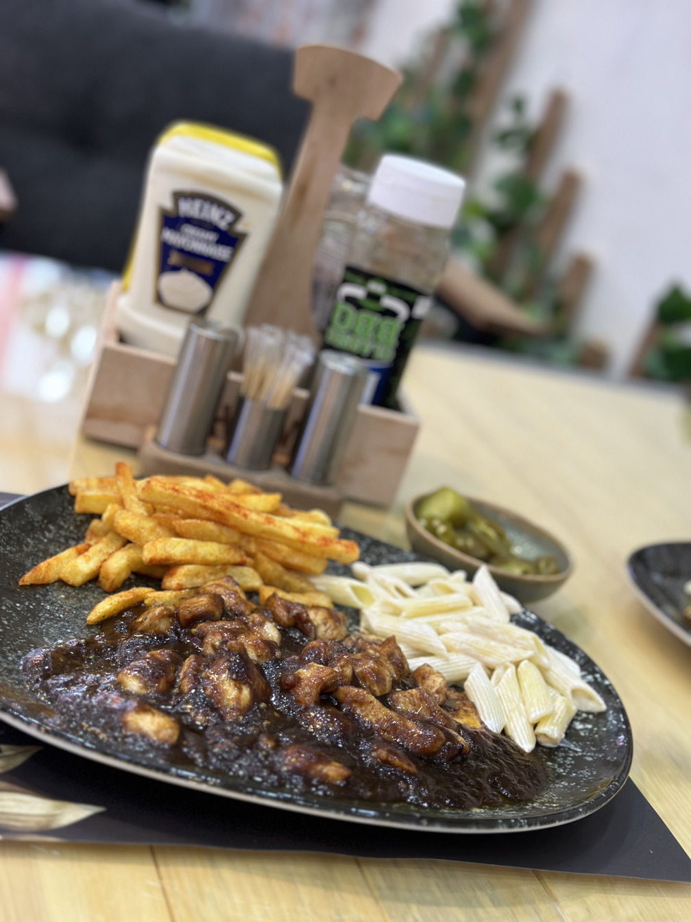 BARBEKÜ SOSLU TAVUK 