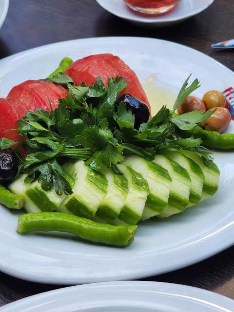 SALATALIK SÖĞÜŞ