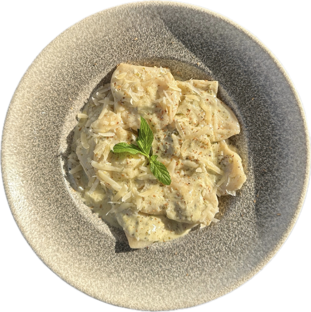 Ravioli Fesleğen Ve Kremalı Makarna (Pirohu)