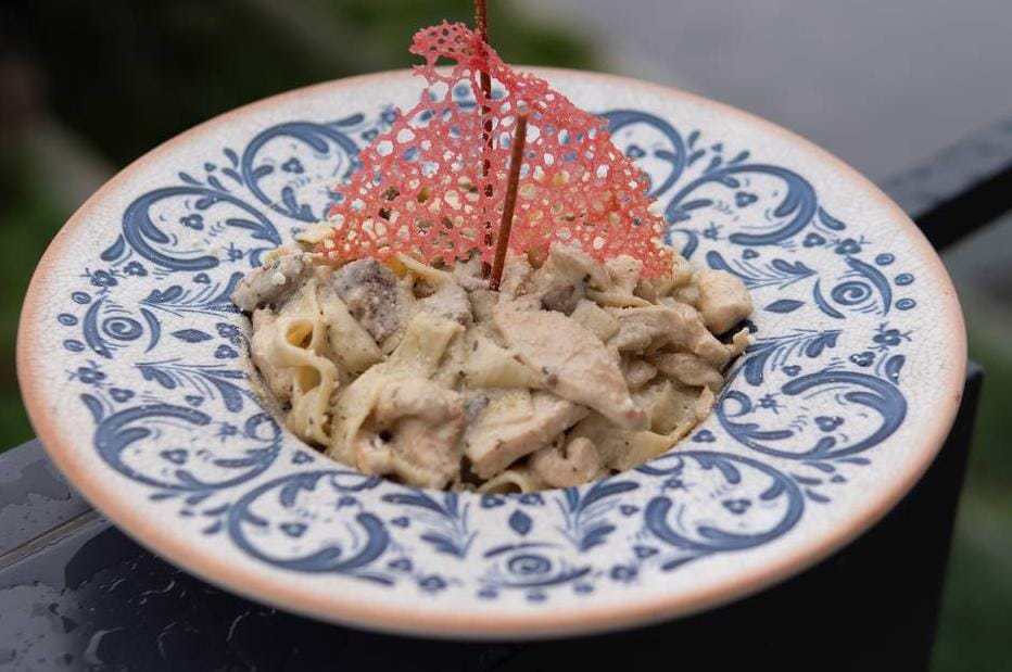 Fettuccine Alfredo