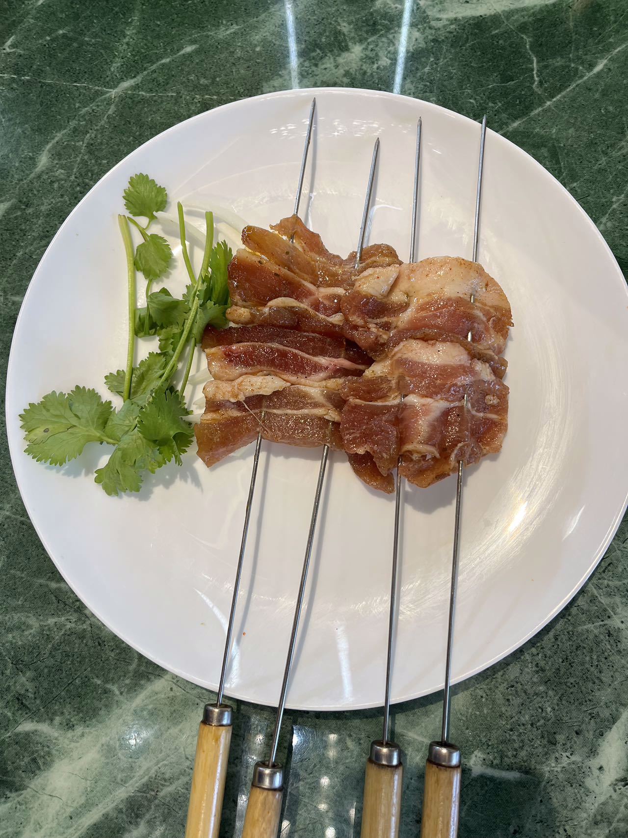烤五花肉- Свиная грудинка на гриле