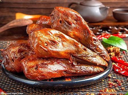 麻辣鸭头-Острая утиная голова