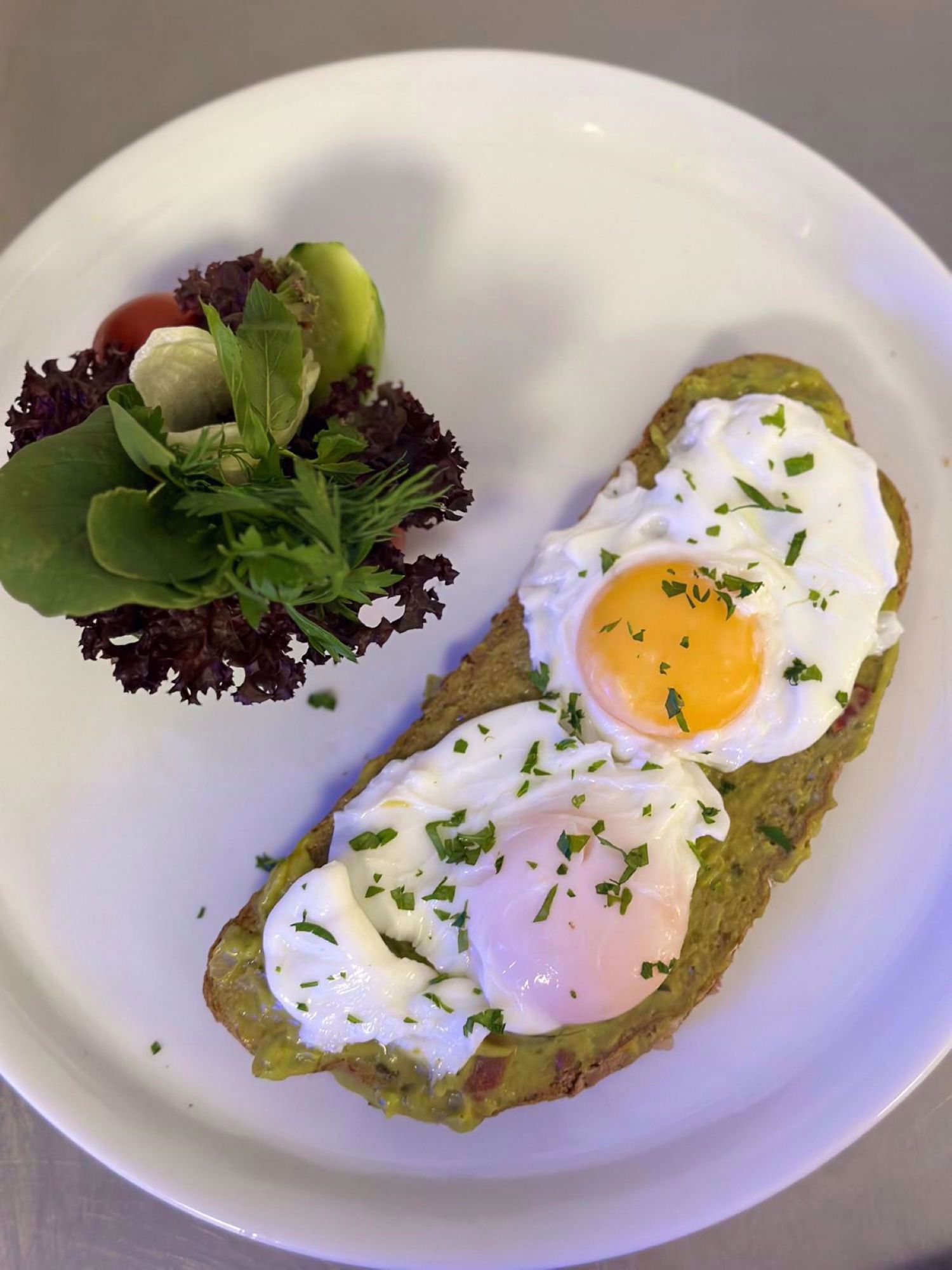 Avokado Tost / Avocado Toast    3420 kj