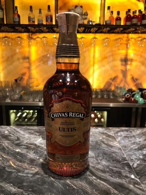 CHIVAS REGAL ULTIS BLENDED MALT