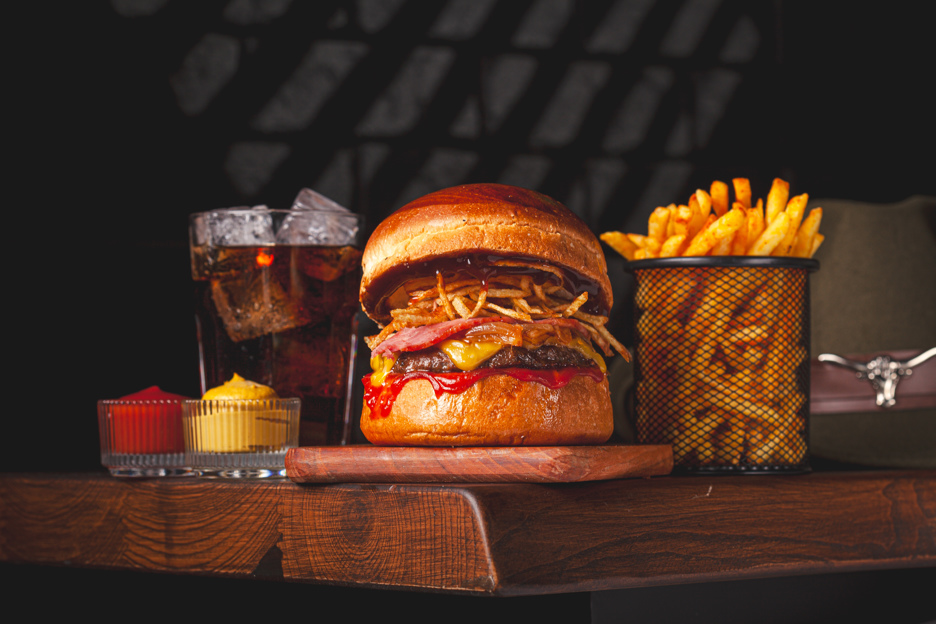 MATCH BURGER