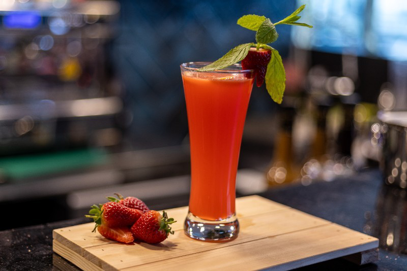 ÇİLEKLİ LIMONATA