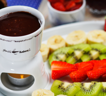 Chocolate Fondue ( Çikolatalı Fondü )