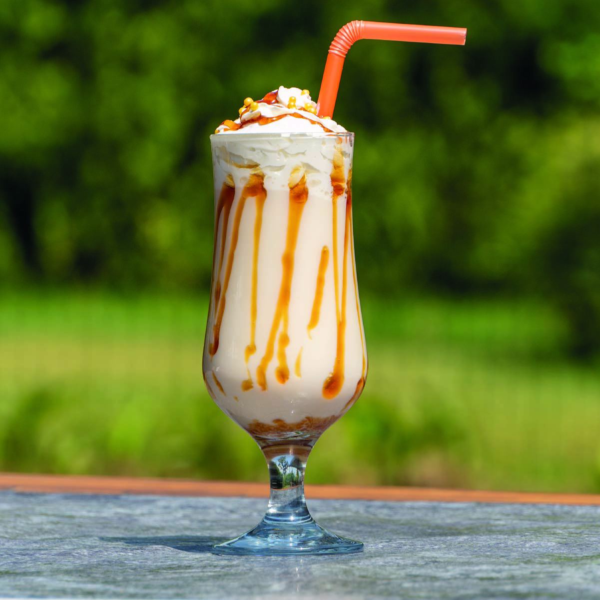 KARAMELLİ MİLKSHAKE