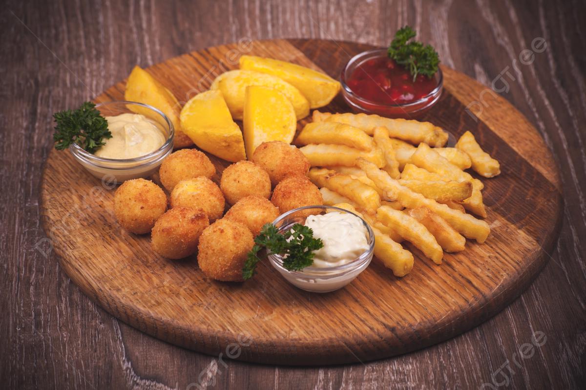 DİP SOSLU KARIŞIK PATATES TABAĞI