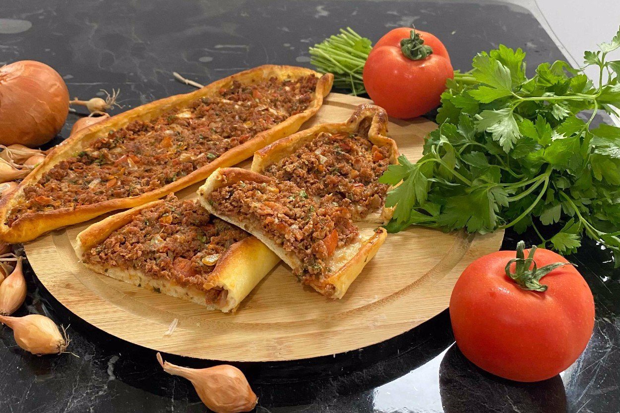 Qıymalı Pide 