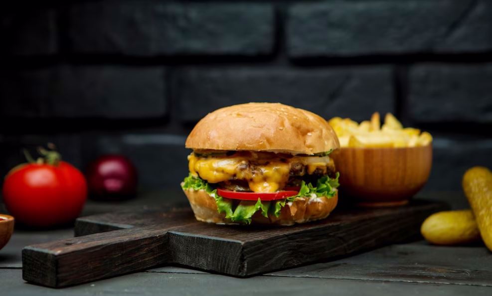 CHEESEBURGER