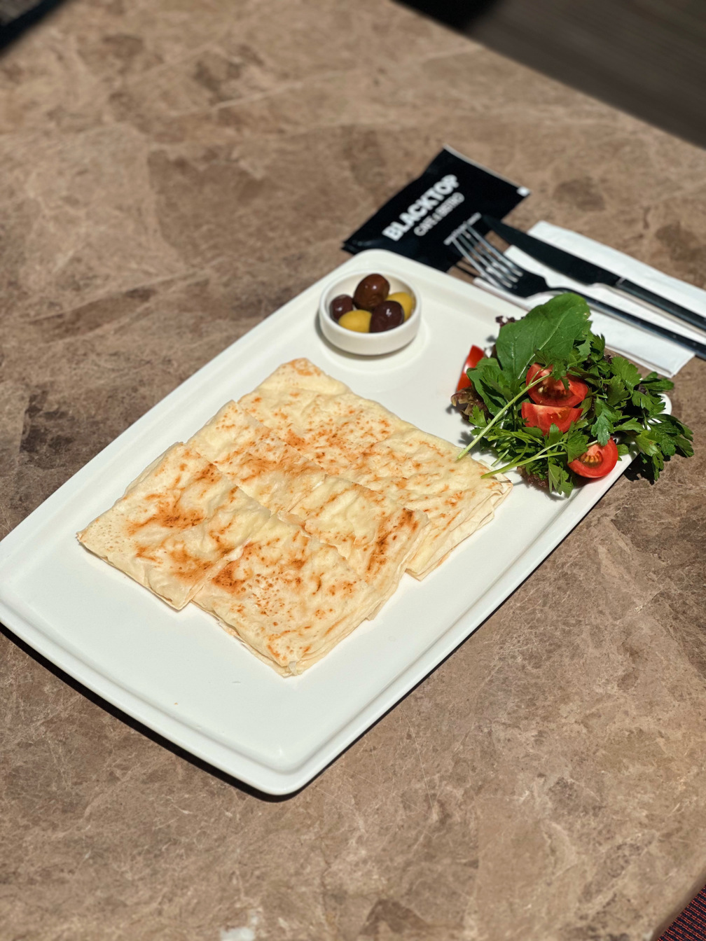 Kavurma Kaşarlı Gözleme