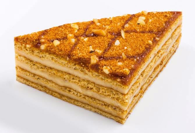 Ballı Fıstıklı Pasta