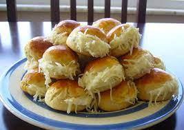 Sakallı Poğaça(kaşarlı)