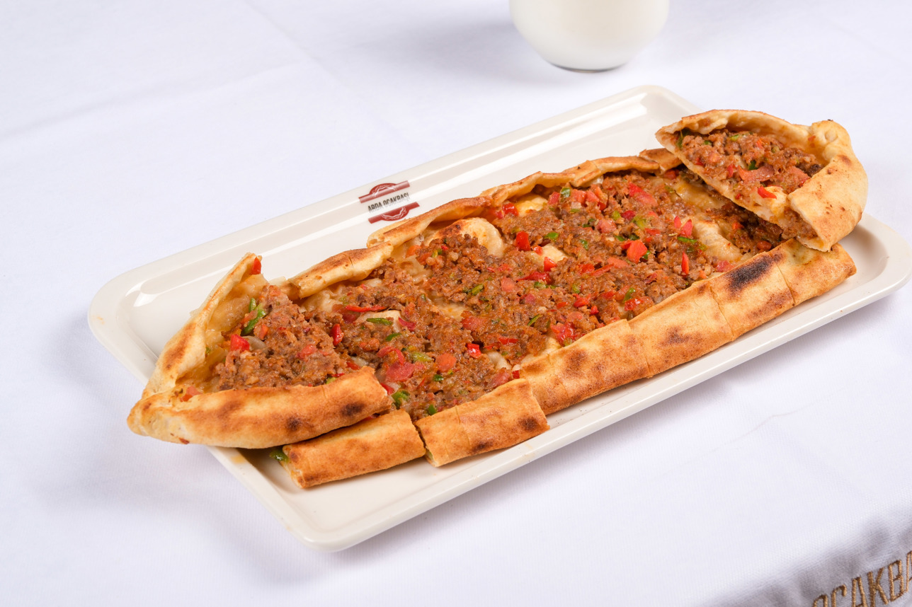 Kıymalı Pide