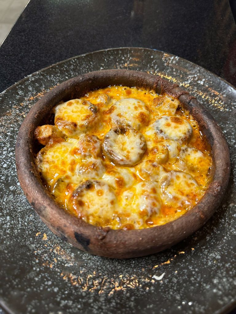 Kiremitte Kaşarlı Mantar