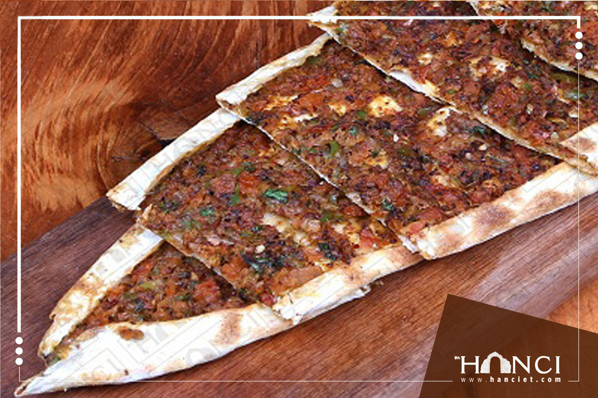 Kıymalı Pide