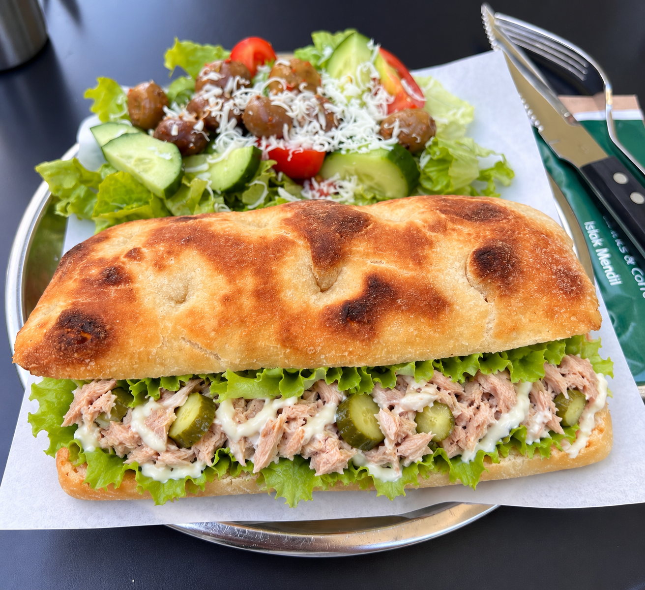 Tuna sandwich