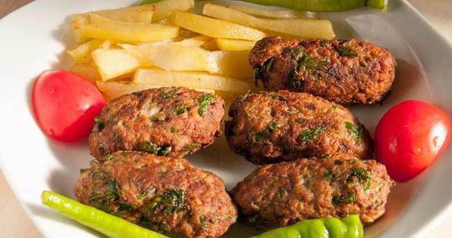 KIBRIS KÖFTE+PİLAV+CİPS