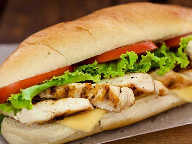 Tavuklu Sandviç