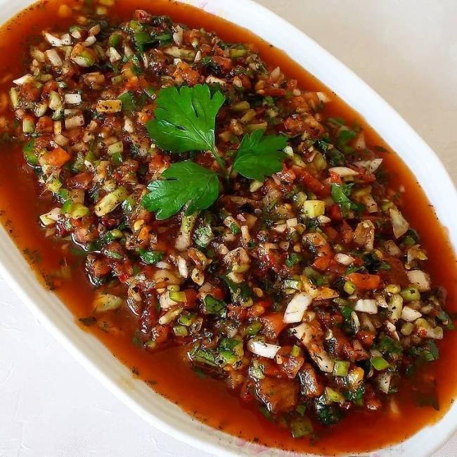 Hot spicy tomato dip	